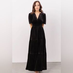 Baltic Born Artemis Velvet Maxi Dress Size Large NEW WITH TAGS